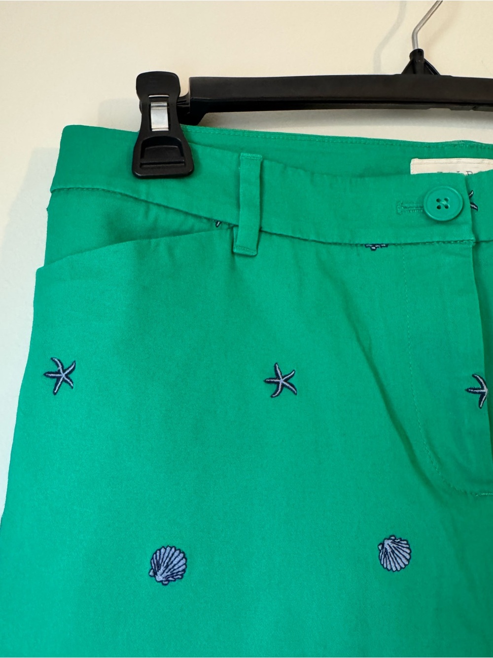 Talbots Green Embroidered Shell Motif Cropped Pants - Picture 2 of 16